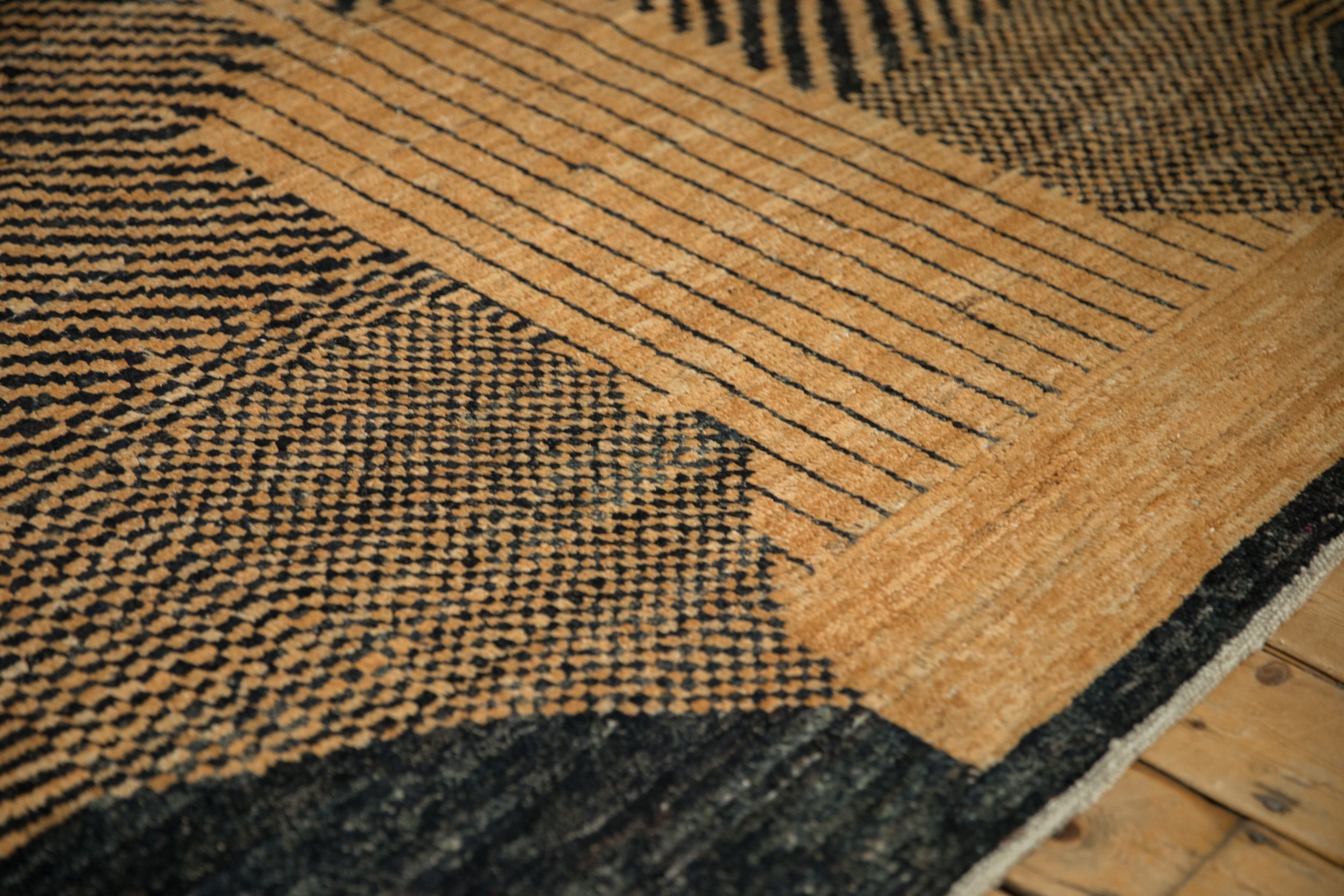 7x9.5 Afghani Moroccan Design Carpet